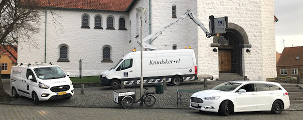 Knudsker•el
